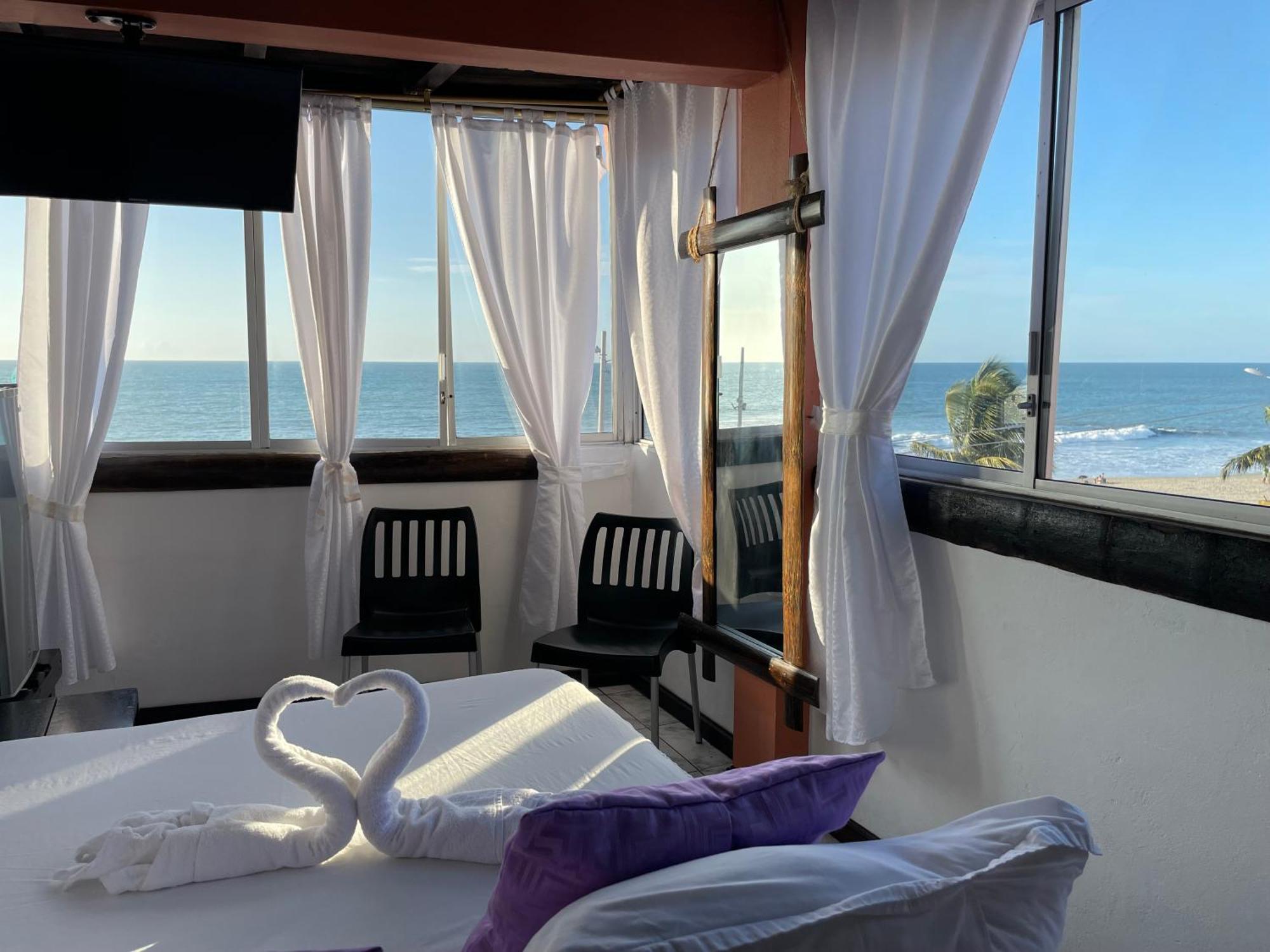 Hotel La Barca Atacames Eksteriør billede