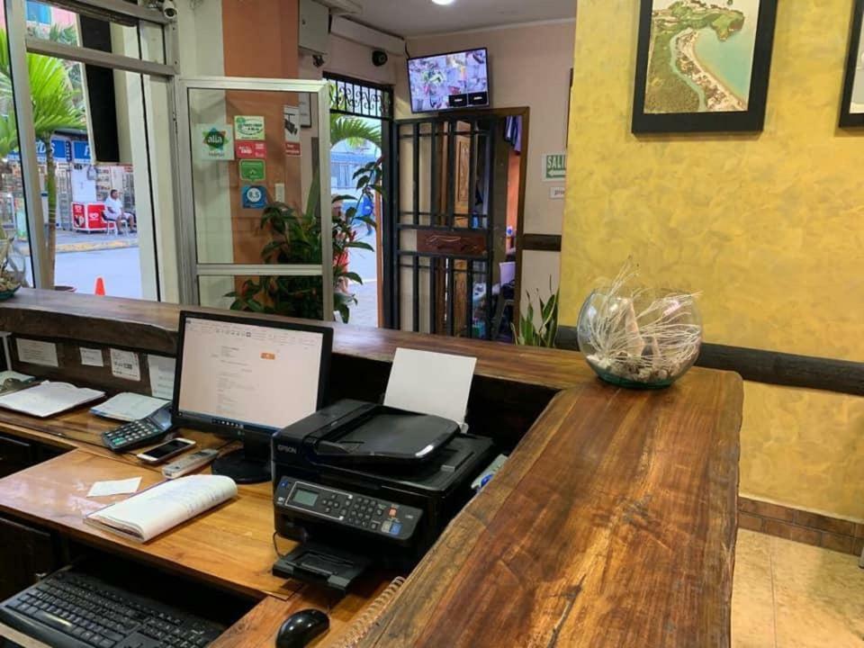 Hotel La Barca Atacames Eksteriør billede